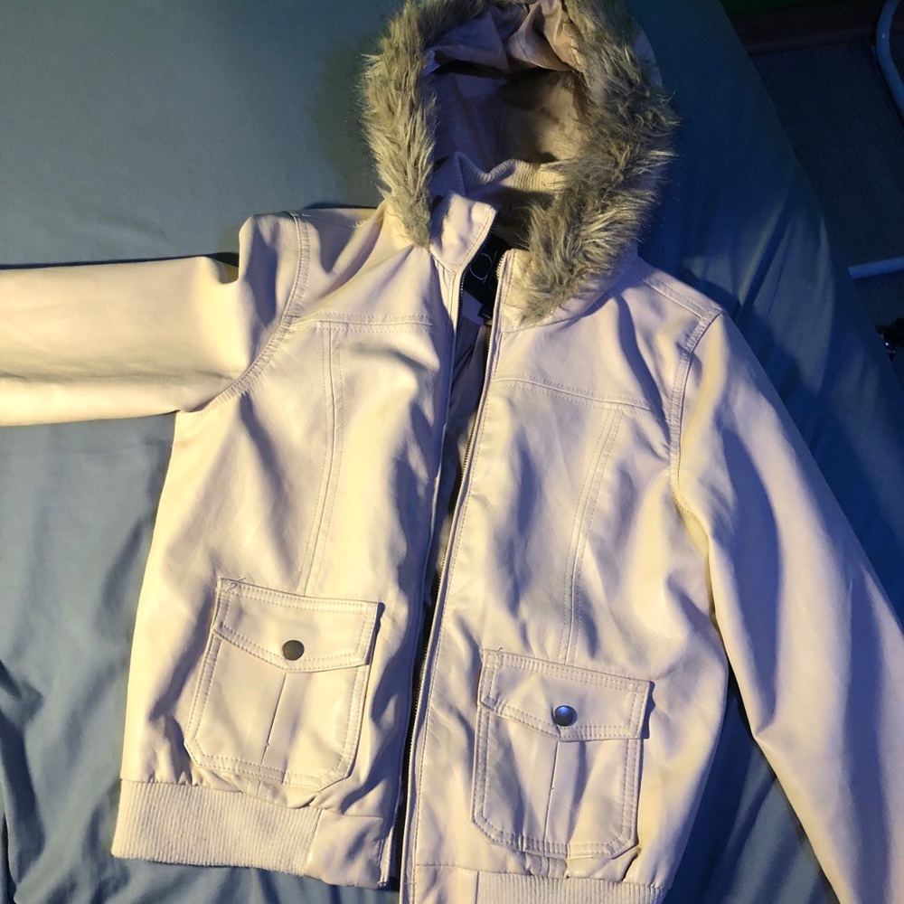 “deb” beige faux leather jacket